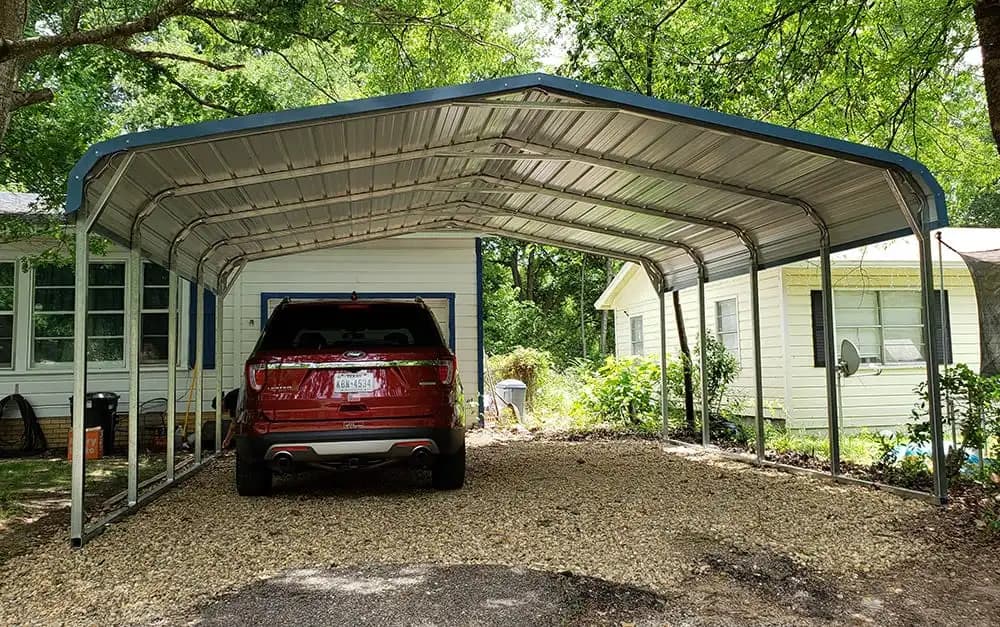 Carport günstig kaufen für Familien – Platz für Auto, Fahrrad und Kinderwagen