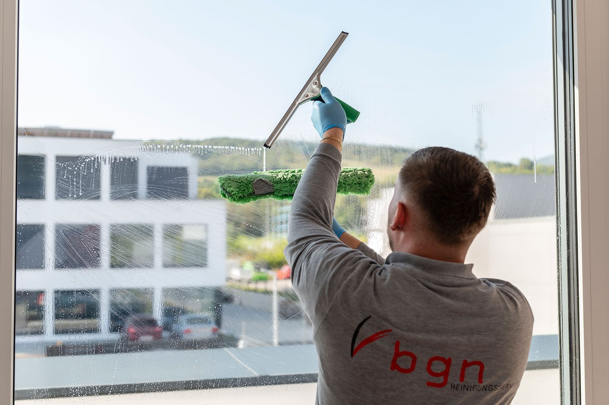 Finde Fensterputzer in der Nähe für dein Zuhause mit Meister-Job